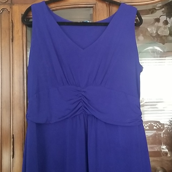 Dress - Picture 2 of 6